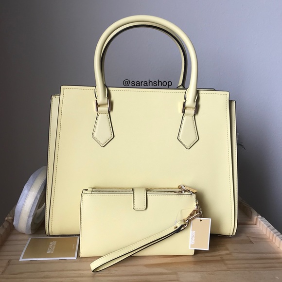 🌼Michael Kors Set - Picture 2 of 16